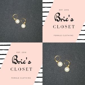 Pearl Earrings (Costume Jewelry)